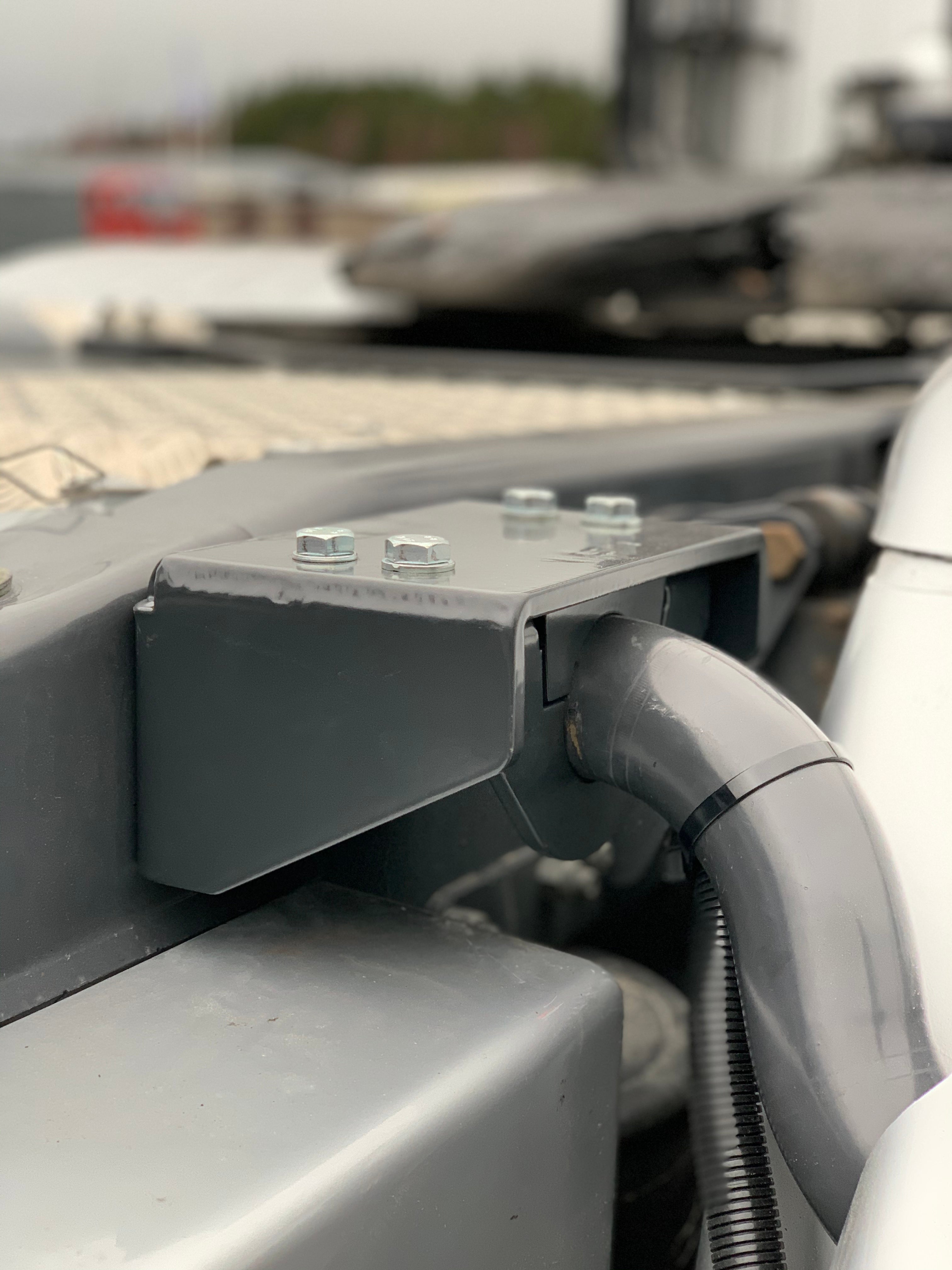 Pgtech Mudguard brace mount Scania Tractor